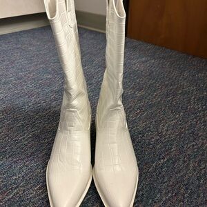 Forever 21 White Heeled Boots Western Style